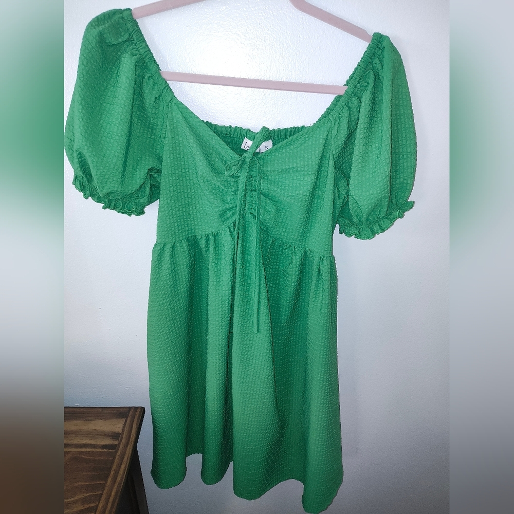 Elegant Green Puff Sleeve Dress